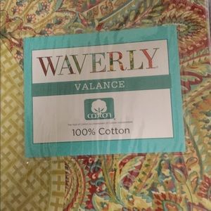 Waverly valance